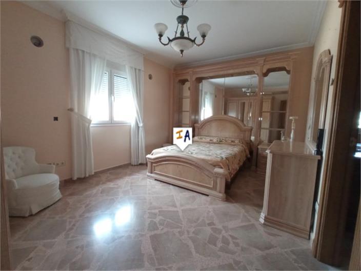 Villa for Sale in Casabermeja
