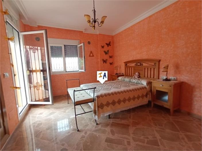 Villa for Sale in Casabermeja