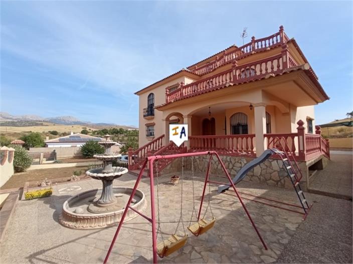 Villa for Sale in Casabermeja