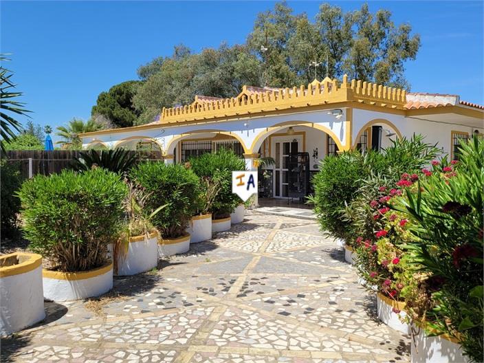 Villa for Sale in Marchena