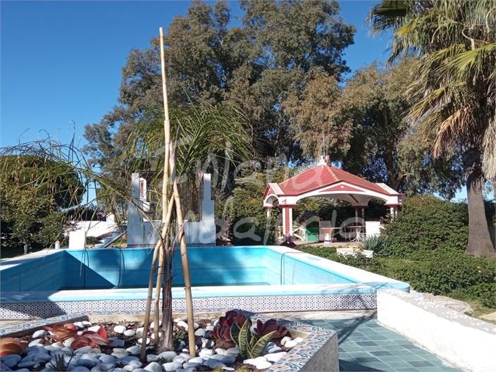 Villa for Sale in Marchena