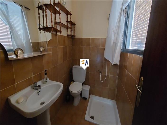 Chalet for Sale in Fuente-Tójar