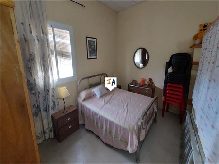 Chalet for Sale in Fuente-Tójar