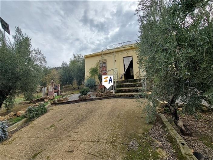 Chalet for Sale in Fuente-Tójar