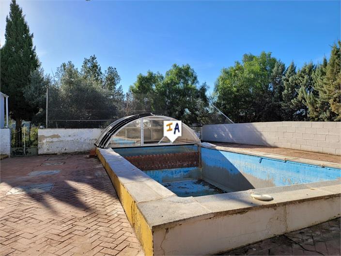 Villa for Sale in Osuna