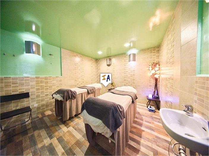 Premise for Sale in Granada