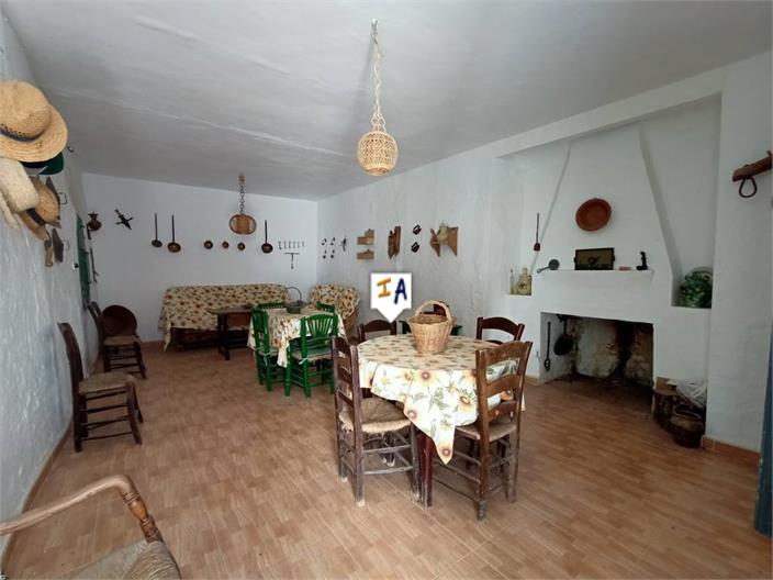 Villa en Venta en Cabra