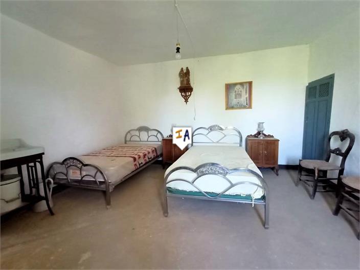 Villa en Venta en Cabra