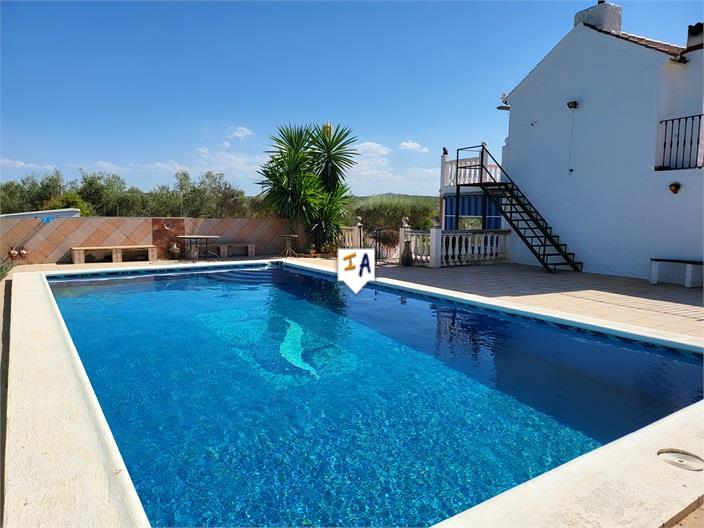 Villa for Sale in Puente Genil