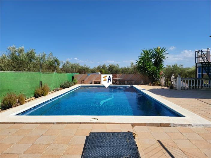 Villa for Sale in Puente Genil