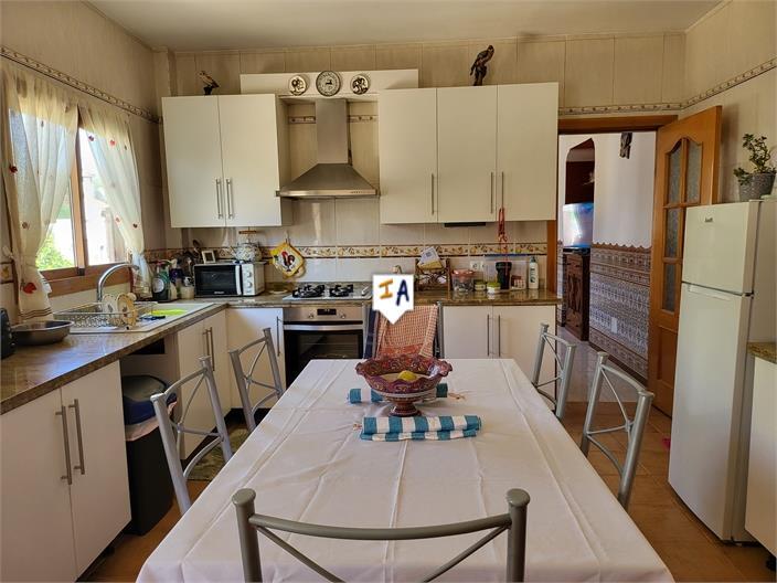 Villa for Sale in Puente Genil