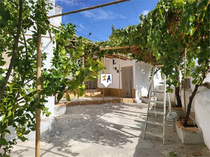 Villa for Sale in Villanueva de Algaidas