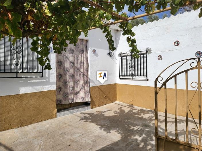 Villa for Sale in Villanueva de Algaidas