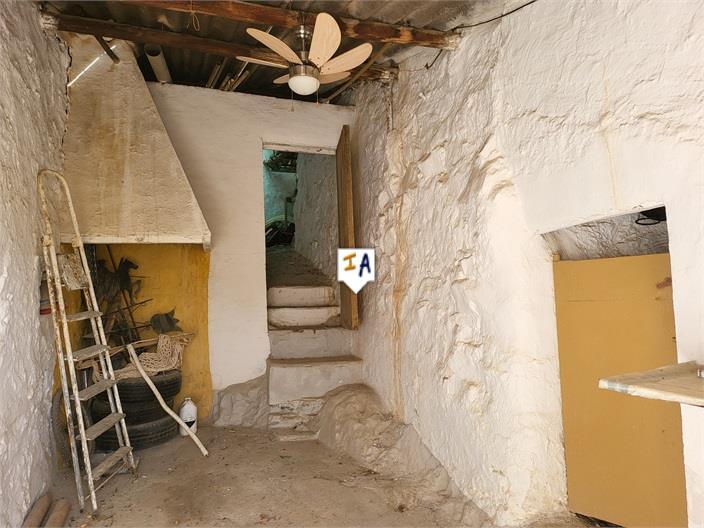 Villa for Sale in Villanueva de Algaidas