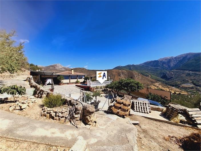 Finca en Venta en Alcaucín