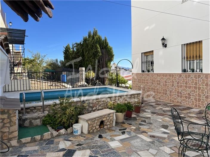 House for Sale in Luque