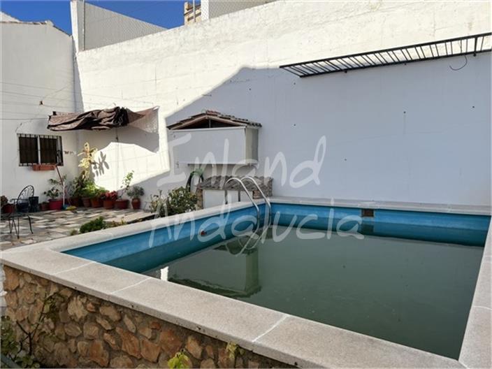 House for Sale in Luque