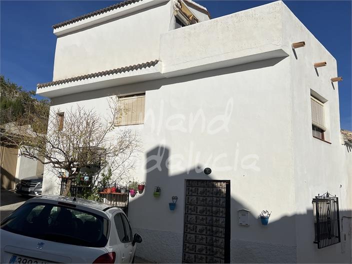 House for Sale in Moclín