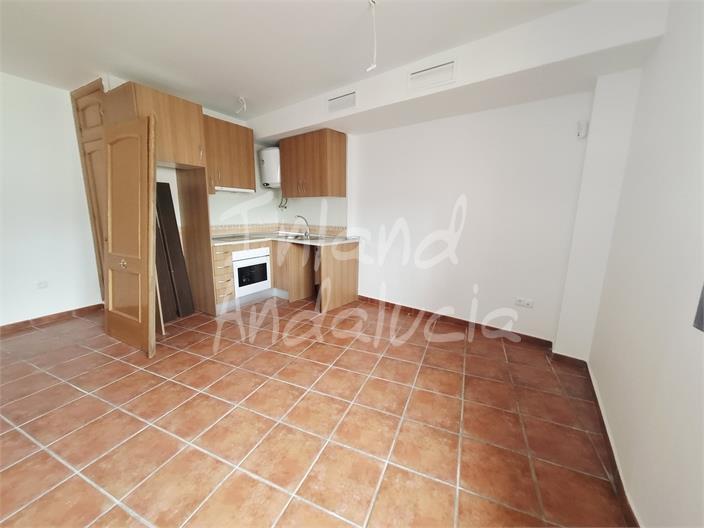 Apartment for Sale in Alcaucín