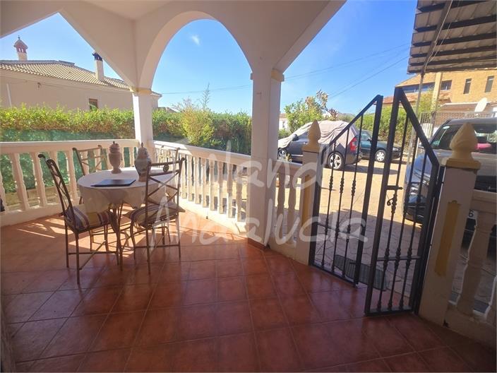 Chalet for Sale in Alcaucín