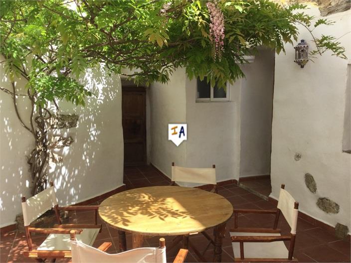House for Sale in Colomera