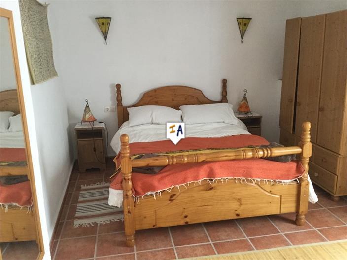 House for Sale in Colomera
