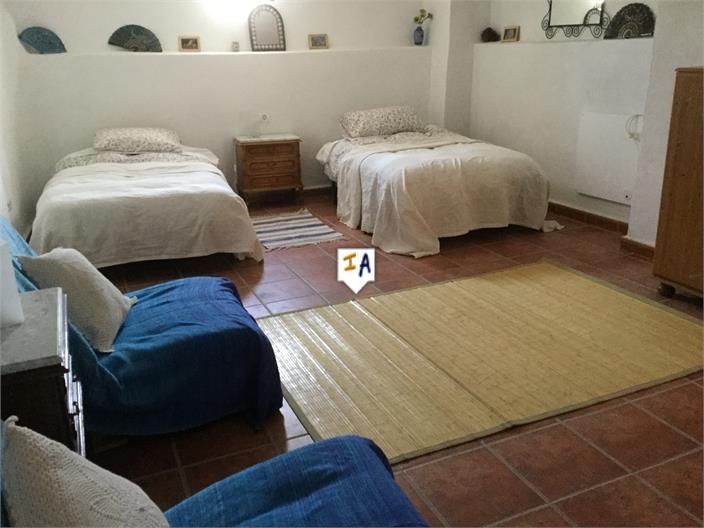 House for Sale in Colomera