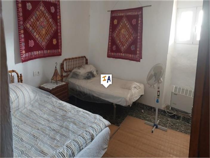 House for Sale in Colomera