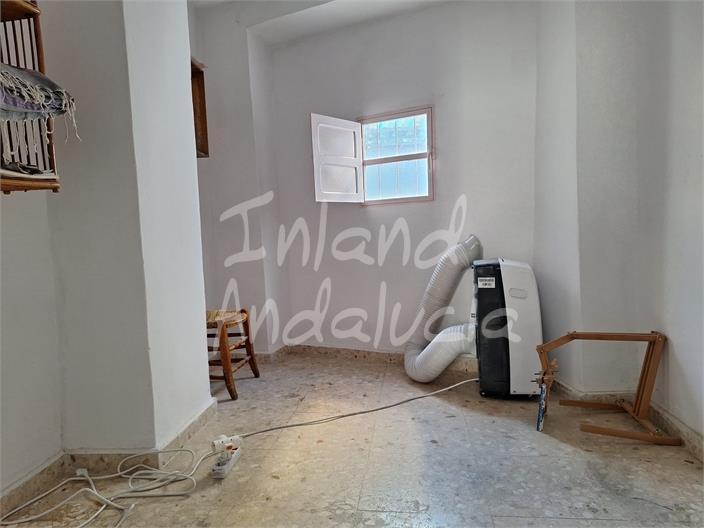 House for Sale in Valdepeñas de Jaén