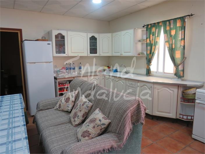 Chalet for Sale in Martos