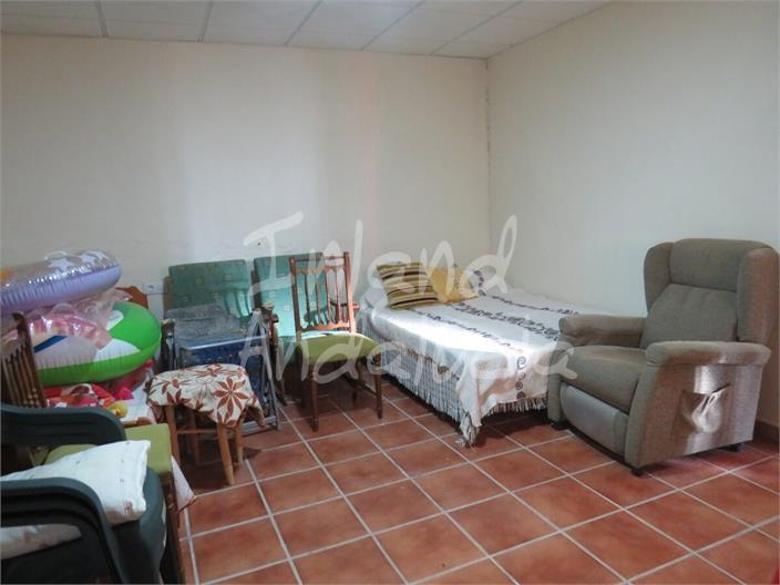 Chalet for Sale in Martos