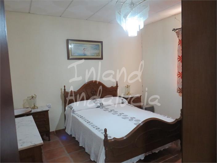 Chalet for Sale in Martos