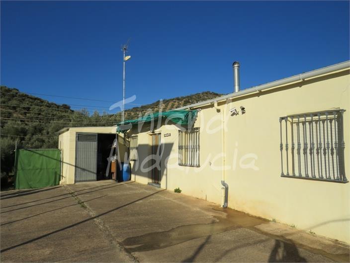 Chalet for Sale in Martos