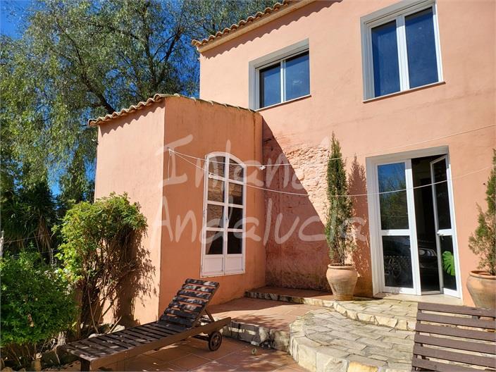 Villa for Sale in Isla Redonda - La Aceñuela
