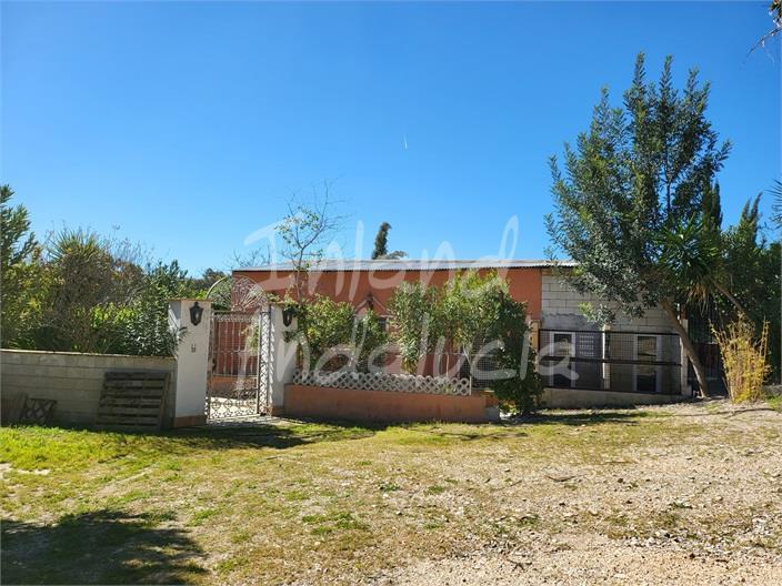 Villa for Sale in Isla Redonda - La Aceñuela
