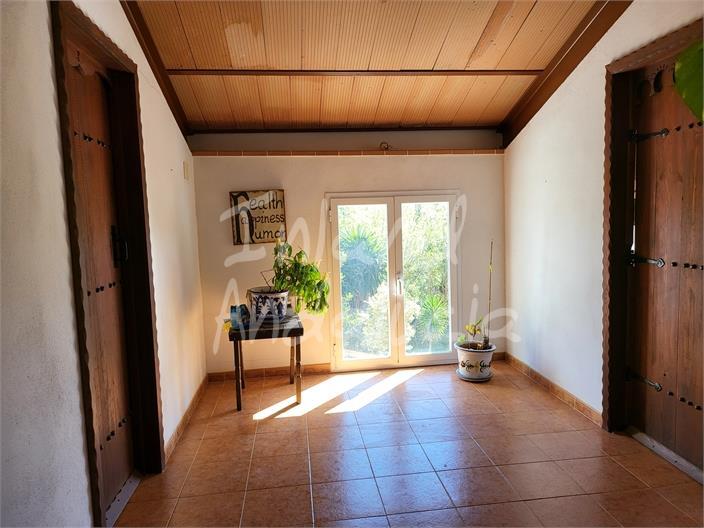 Villa for Sale in Isla Redonda - La Aceñuela
