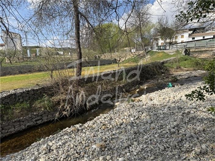Villa for Sale in Moclín