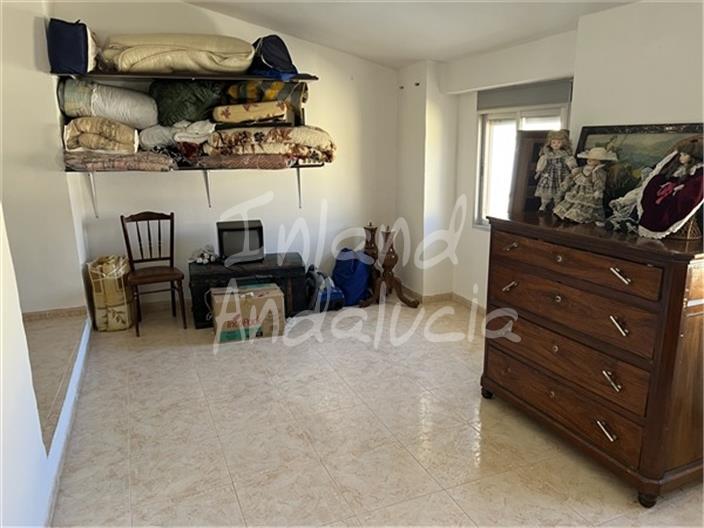 House for Sale in Castillo de Locubín