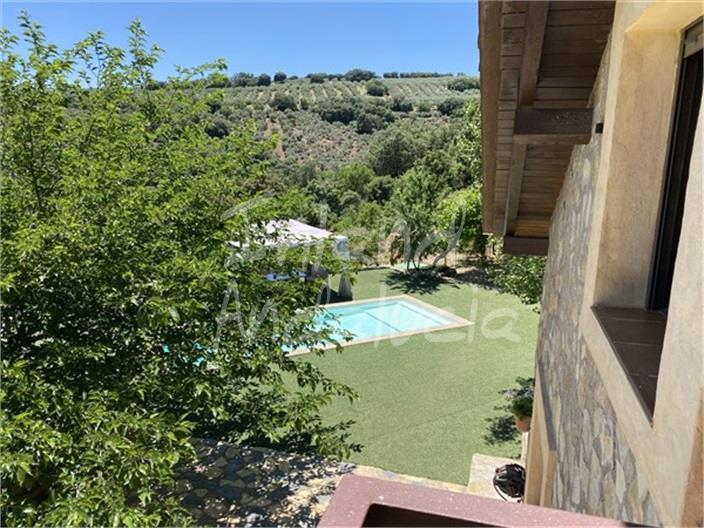 Villa for Sale in Alcalá la Real