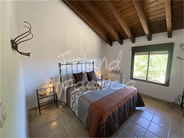 Villa for Sale in Alcalá la Real