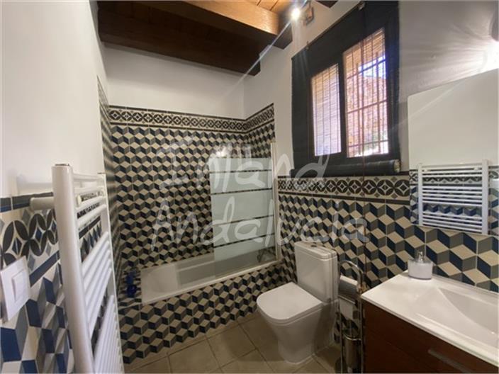 Villa for Sale in Alcalá la Real