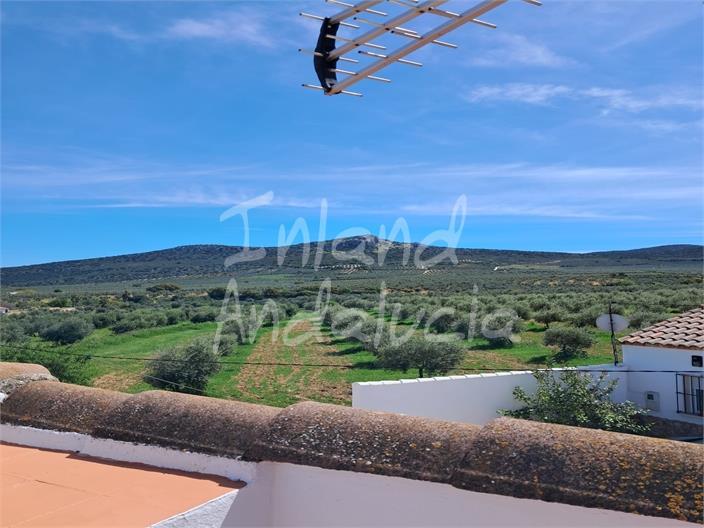Villa for Sale in Lora de Estepa