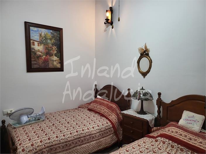 Villa for Sale in Lora de Estepa