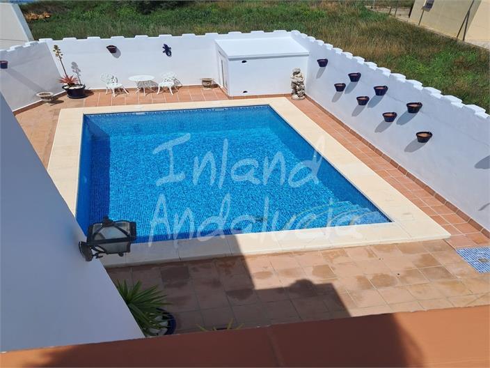 Villa for Sale in Lora de Estepa