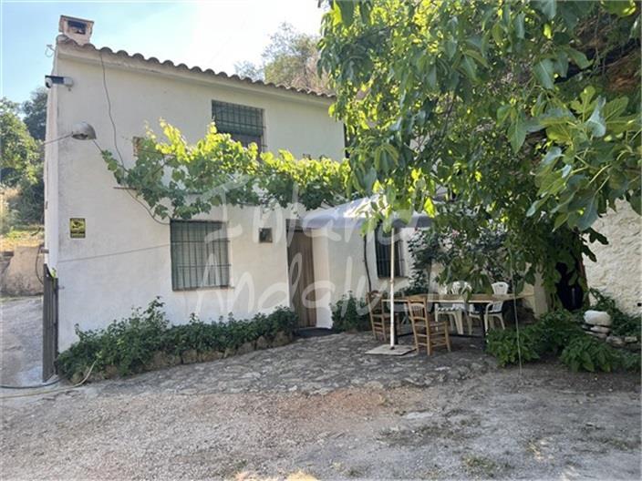 Villa en Venta en Montefrío