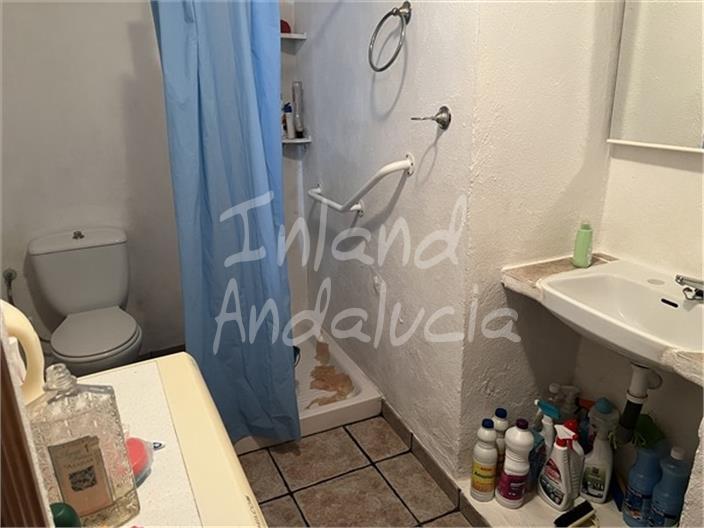 Villa en Venta en Montefrío