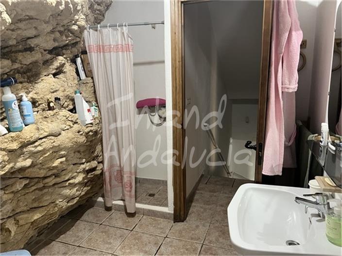 Villa en Venta en Montefrío
