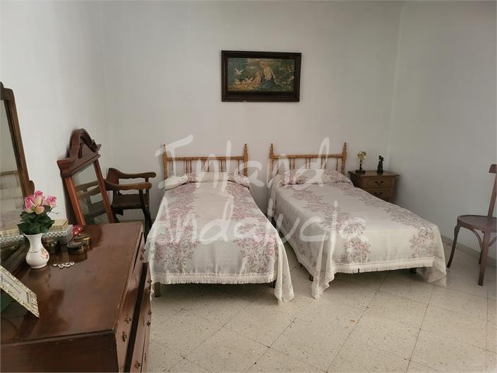 House for Sale in Monturque