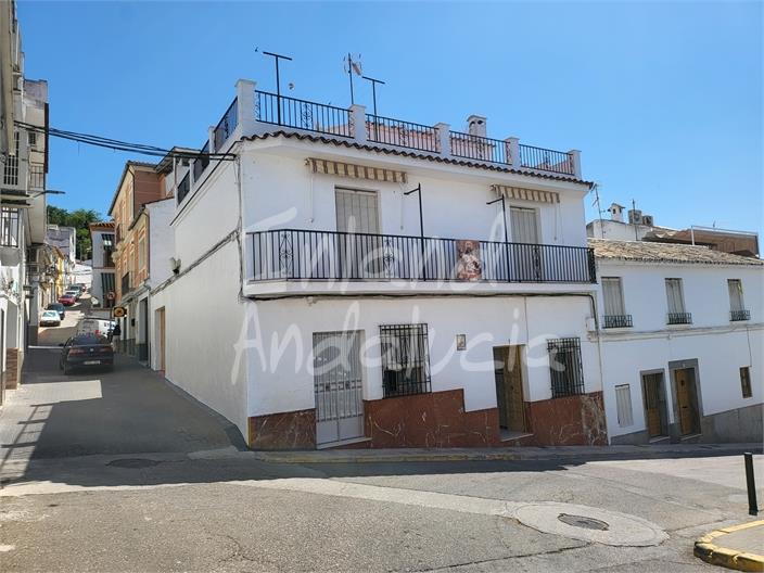 House for Sale in Monturque
