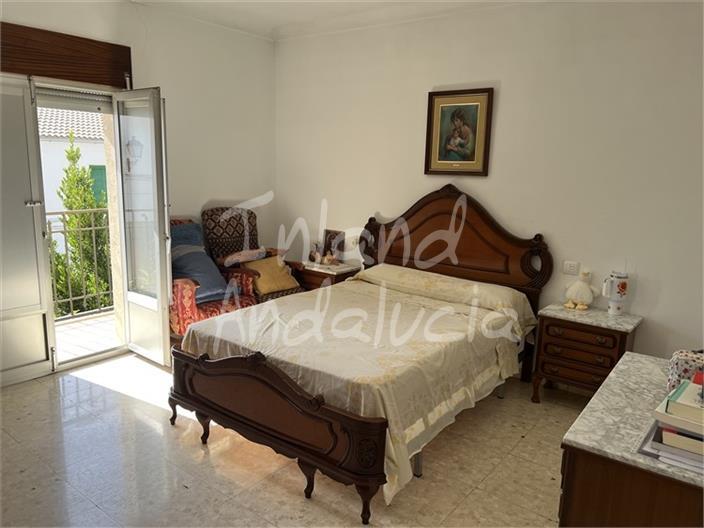 House for Sale in Castillo de Locubín